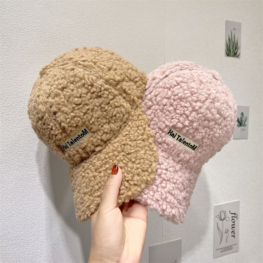 Fashion Designer Baseball caps hat Men Women fitted hats Luxury embroidered baseball caps Adjustable cap Free shipping Q-002