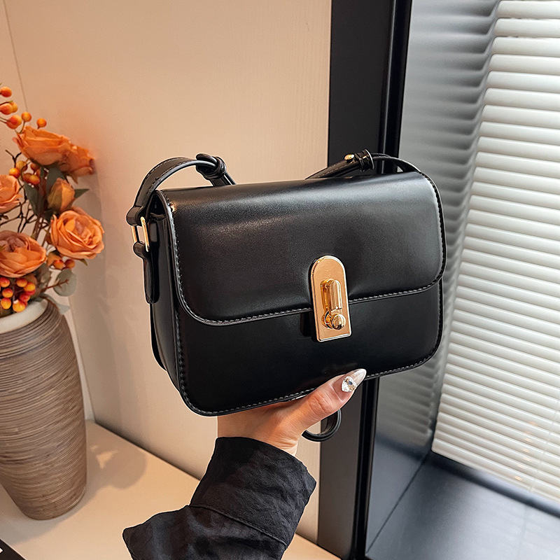 Retro Women Crossbody - Vintage Shoulder Bag For Hot Autumn Style -