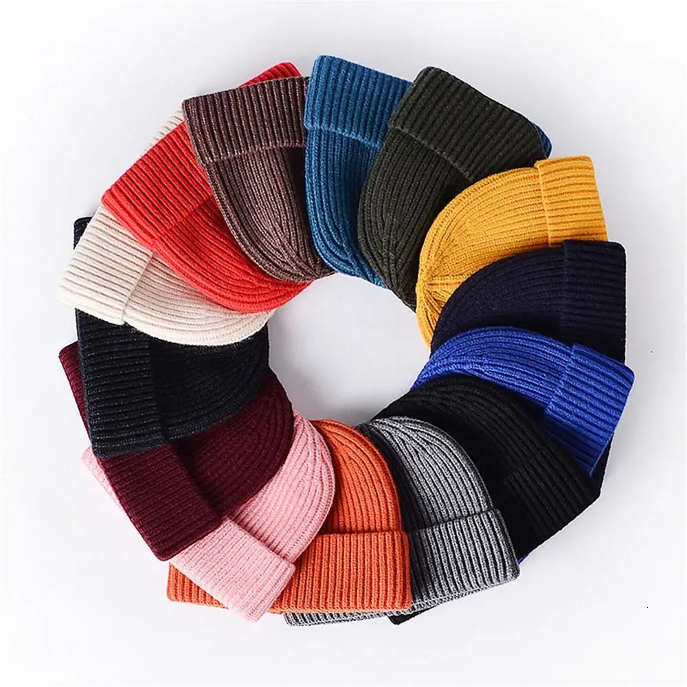 1Pcs Classic Cuff Beanie Knit Hat Slouchy Skull Ski Cap Retro Rollup Edge Plain Winter Warm Hats for Men Women 241125