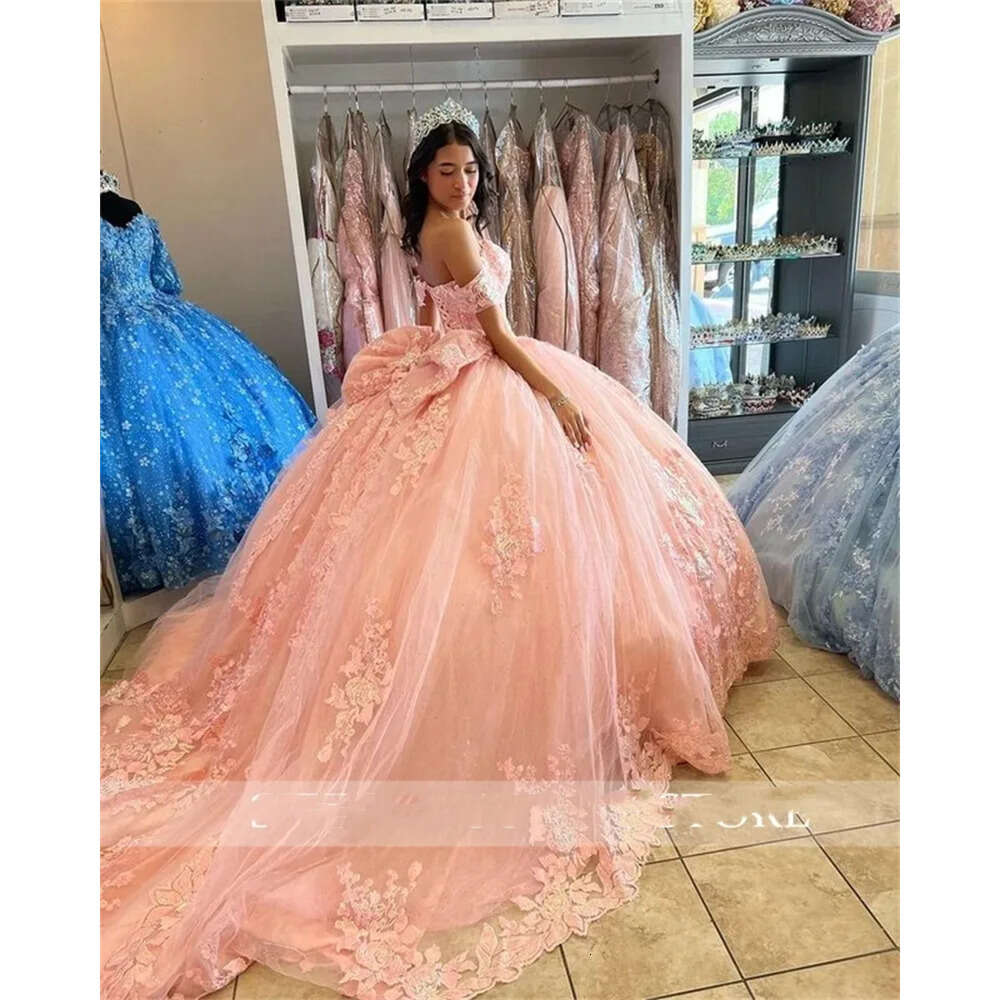Pink The Shoulder Off Princess Ball Gown Quinceanera Dresses Beaded Celebrity Party Gowns Appliques Graduation Bow Vestido De S S