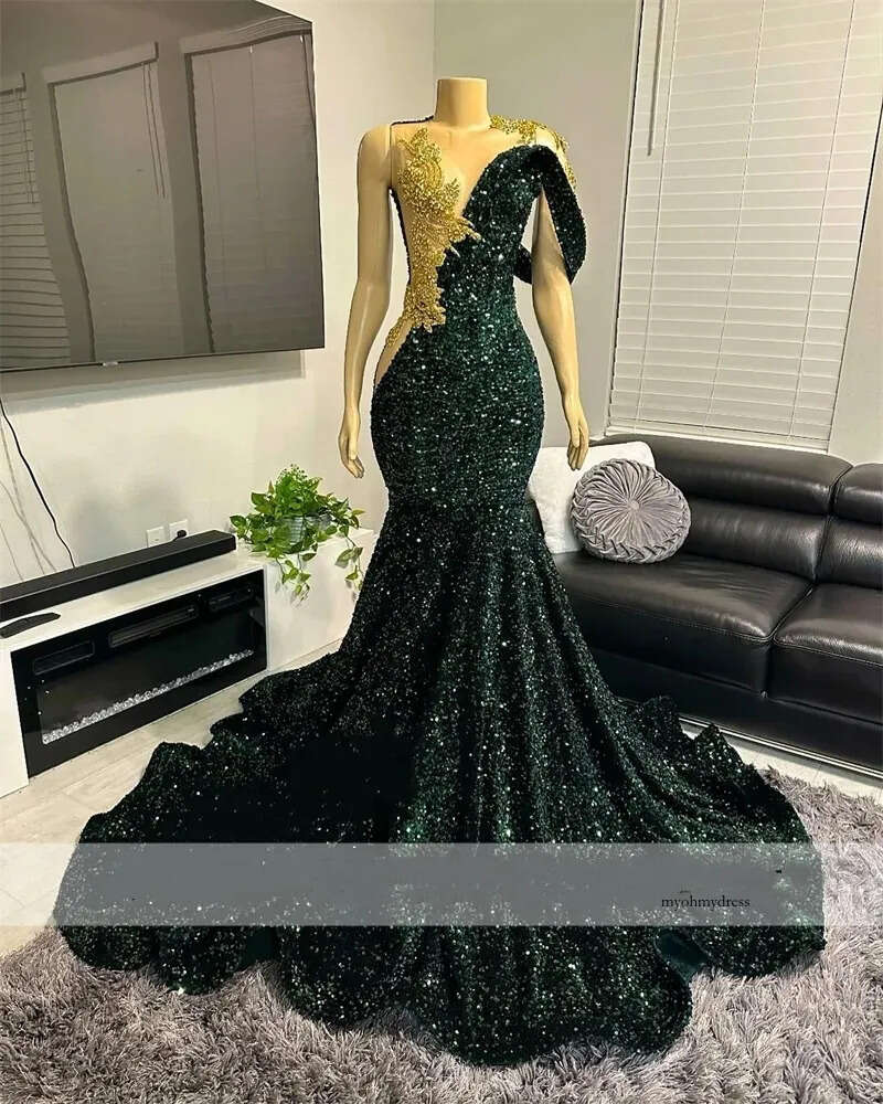 Sparkly Diamonds Green Prom Dress 2024 Golden Crystals Beads Rhinestone Sequins Birthday Party Gown Robe 0431
