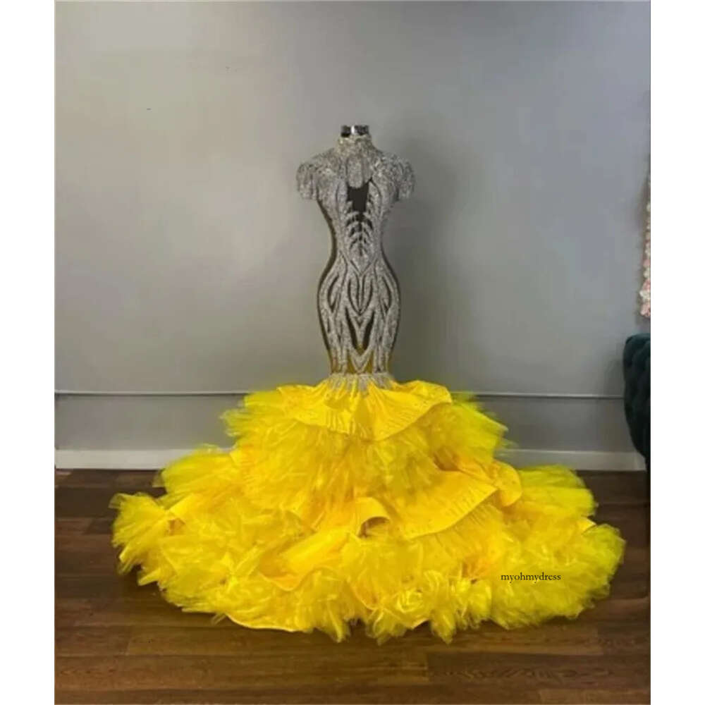 Luxurious Crystals Prom Dress For Black Girl 2024 Tiered Ruffles Beading Diamonds Birthday Party Robe De Bal Vestidos Gowns 0431