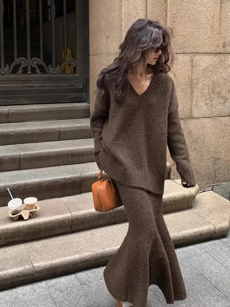 AutumnWinter Vneck Lazy Style Sweater Loose Casual Knitted Pullover Top Fishtail Skirt Set Fashion Two piece Women Outfits 241129