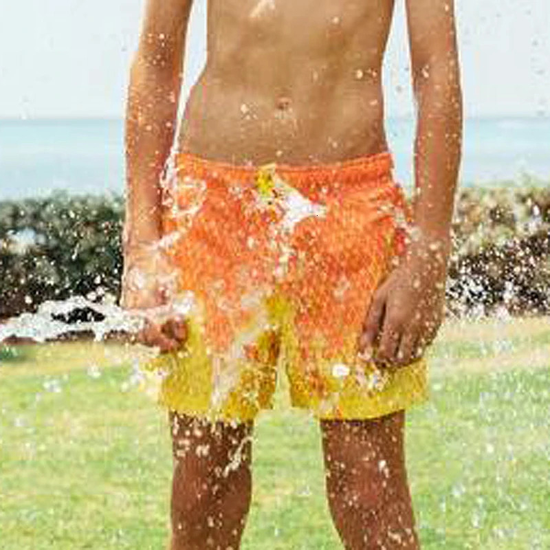 Magical Color Changing Board Shorts Men Summer Discoloration Swimming Trunks Swimwear Swim Surf Short Wear Quick Dry Beach Pants 240424