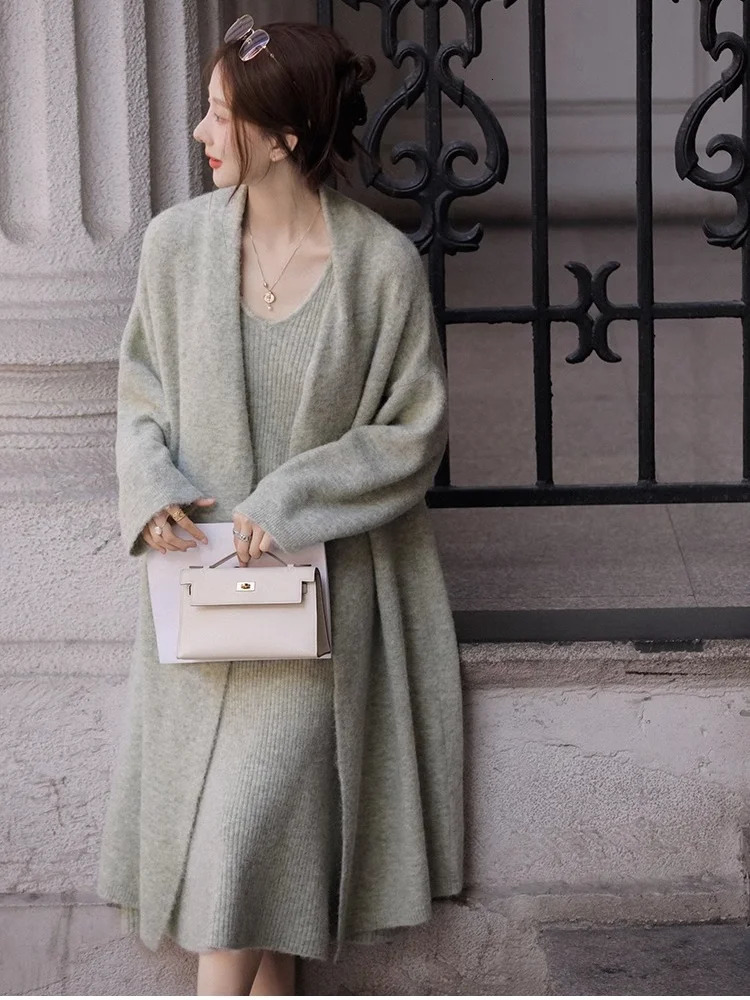 2023 Womens Autumn and Winter Thickened Comfortable Loose Long Sweater Jacket Knitted Dress Two Piece Set 241129