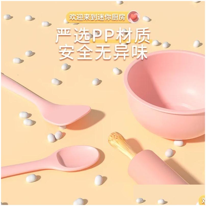 Kitchens & Food Mini Kitchen Real Cooking Full Set Of Girl Small Children Baby Puzzle House Kids For Girls 240108 Drop Delivery Gifts Ot905
