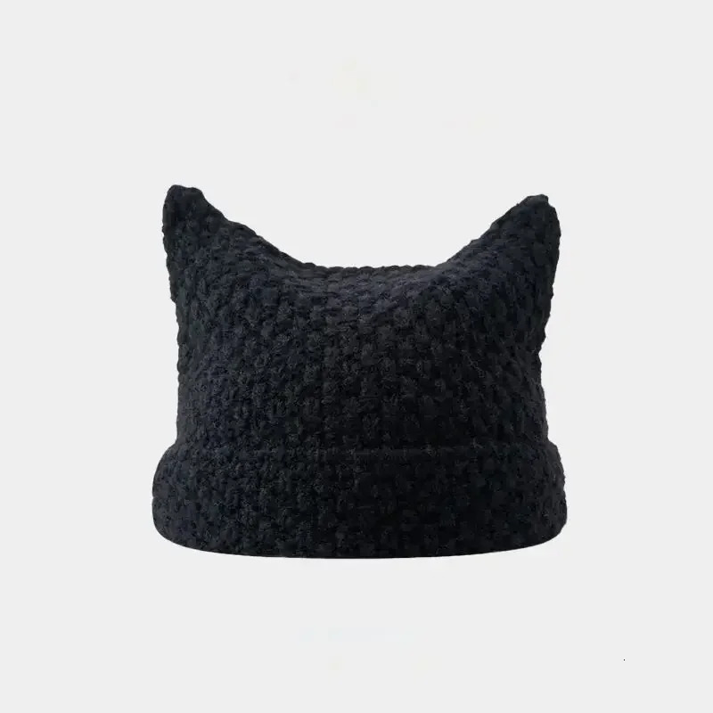 Korean Version of Black Devil Cat Ear Mens Knitted Hat Street Trend Versatile Thermal Cover Skull Beanie Hats for Womens 241125