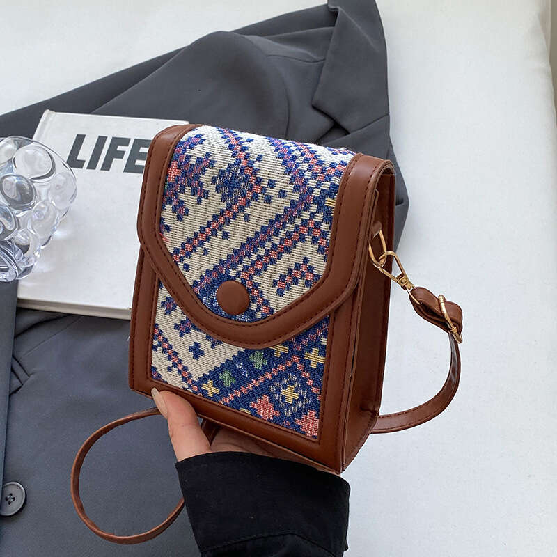 Commuter Crossbody Autumn And Winter Women's High-End Small Square Niche Fashion Shoulder Bag Versatile Coin Purse Fashionable Quality Classic