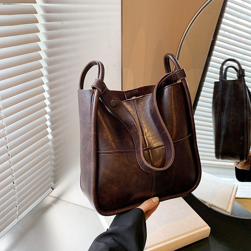 Large Capacity For Women, Autumn Winter New Shoulder Bag, Fashionable And Versatile Commuting Crossbody Bucket Bag Designer Bags Handbags Women