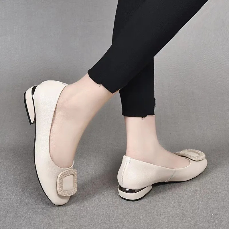 Soft Leather Single Shoes for Women Beef Tendon Sole Spring and Autumn Middle Aged Summer Mother 241126