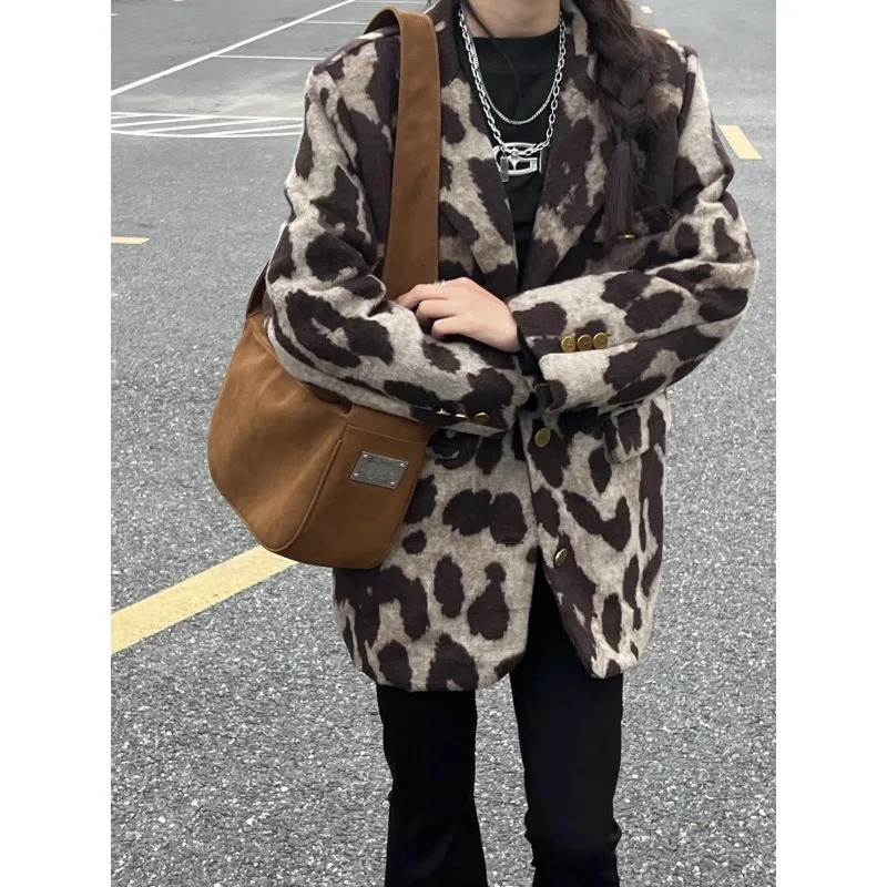 Leopard Print 2024 Winter Temperament Collage Long Sleeve Suit Collar Loose Womens Woolen Coat 241129