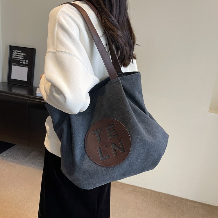2025S designer lazy style canvas large capacity trendy fashion autumn and winter simple shoulder versatile women casual tote bag