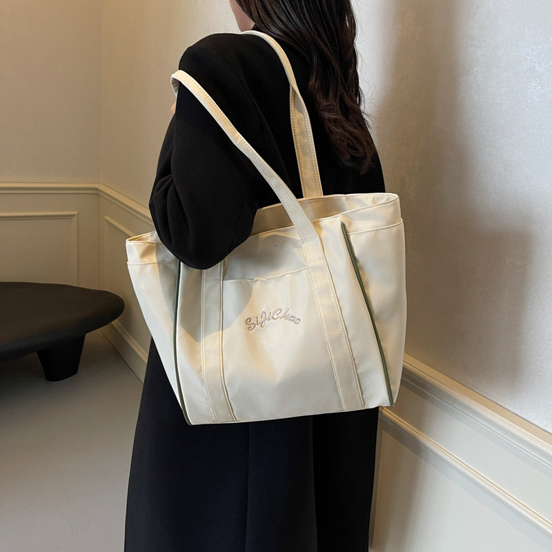 Casual Cloth For Bags Handbags Women Autumn Winter, New Simple And Large Capacity Shoulder Bag, College Commuting Bag Designer