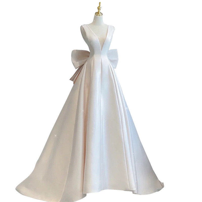 satin vintage wedding dresses 2024 sexy v neck Arabic Satin church garden bridal reception gowns Robe de mariee with big bow trumpet style wed dress M