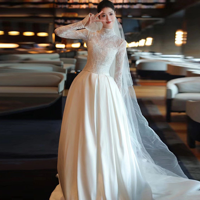 New A line Long sleeves Wedding Dress 2024 lace corset dubai arabic high neck satin Train Women Informal Modest Bridal Gown Vestido Garden Bride Dress