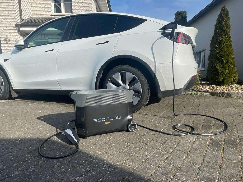 EcoFlow DELTA Pro Portable Power Station 3600W 3600Wh Lifepo4 Battery for Capming Home Backup