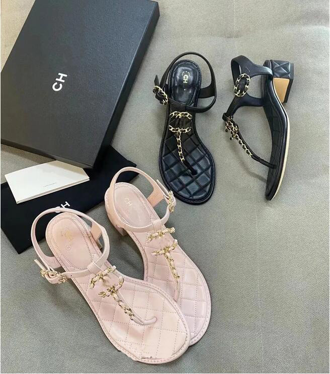 Brand Designer Flip Flops Flats Sandal Black Summer Beach Shoes Clip Toe Slides Quilted Chain Sandals Low Heel Women Slippers