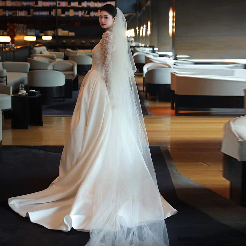 New A line Long sleeves Wedding Dress 2024 lace corset dubai arabic high neck satin Train Women Informal Modest Bridal Gown Vestido Garden Bride Dress