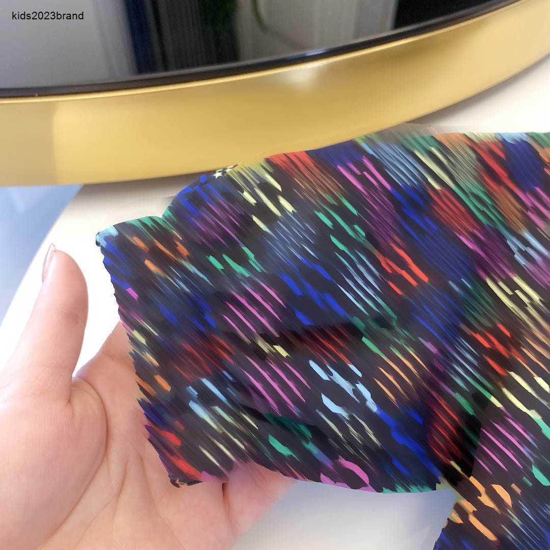 New kids jackets Colorful plaid design baby Outerwear Size 100-150 boys girls Hooded coat child Sunscreen clothing Jan20