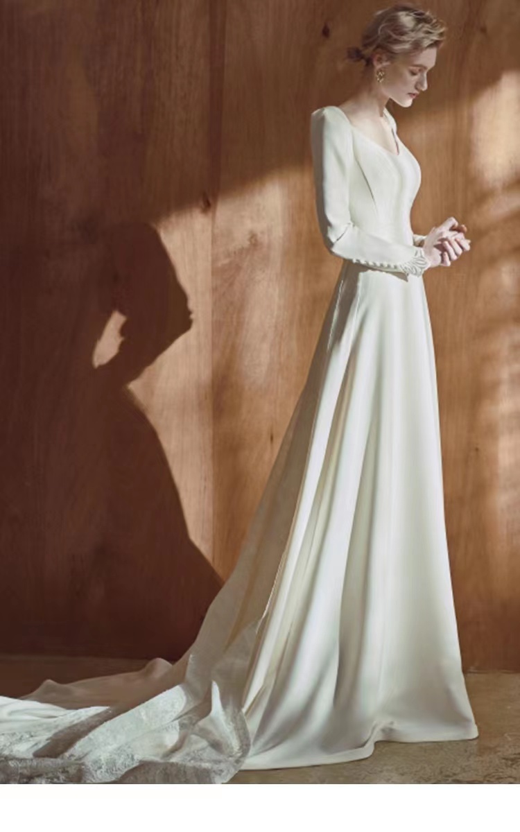 2024 sexy ew sati A Lie Dresses for bride v Neck log sleeves lace Weddig Dress Log trai Covered Pearls Back desiger bridal gows Plus Size Wed Bride