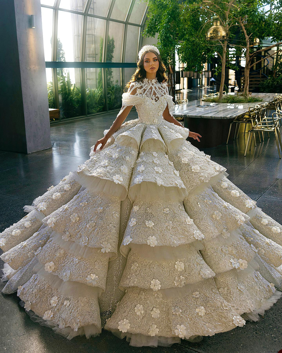 Gorgeous Ball Gown Wedding Dresses High Collar Long Sleeves Bridal Sequins 3D Appliques Tiers Sweep Train Princess Marriage Gowns Custom Made