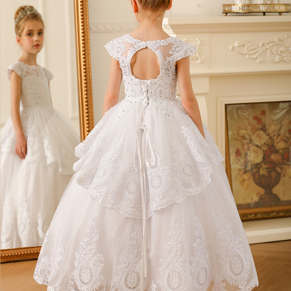 2024 White Flower Girls For Weddings Scoop Ruffles Lace Pearls Backless Princess Children Wed Birthday Party Elegant First Communion Dresses