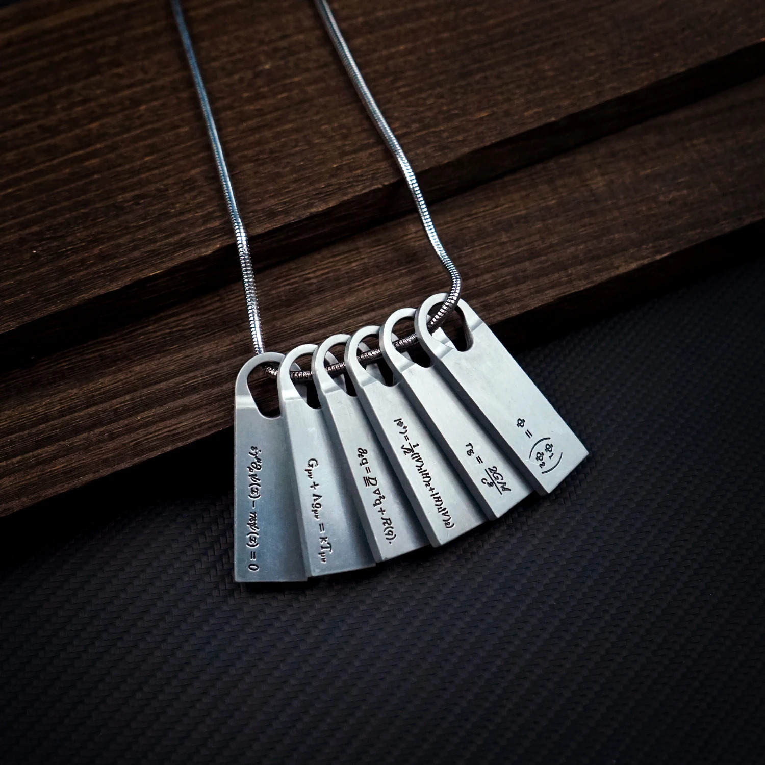 Game Death Stranding Qpid Necklace Sam Norman Reedus Fomulas Jelwelry Metal Necklaces Pendant Chains Choker Collares Charm Gift 240127