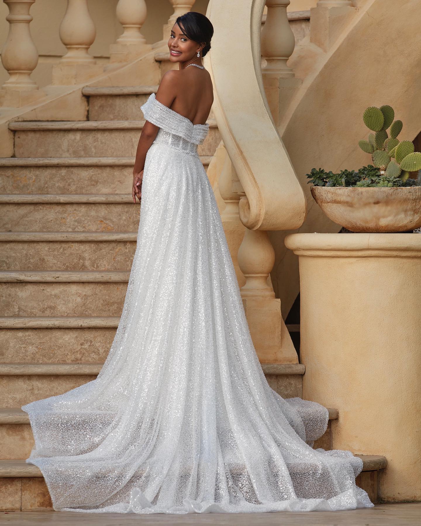 Mermaid Overskirts Wedding Dresses Off The Shoulder Shiny Tulle Bridal Gowns Sleeveless Country robes de mariee