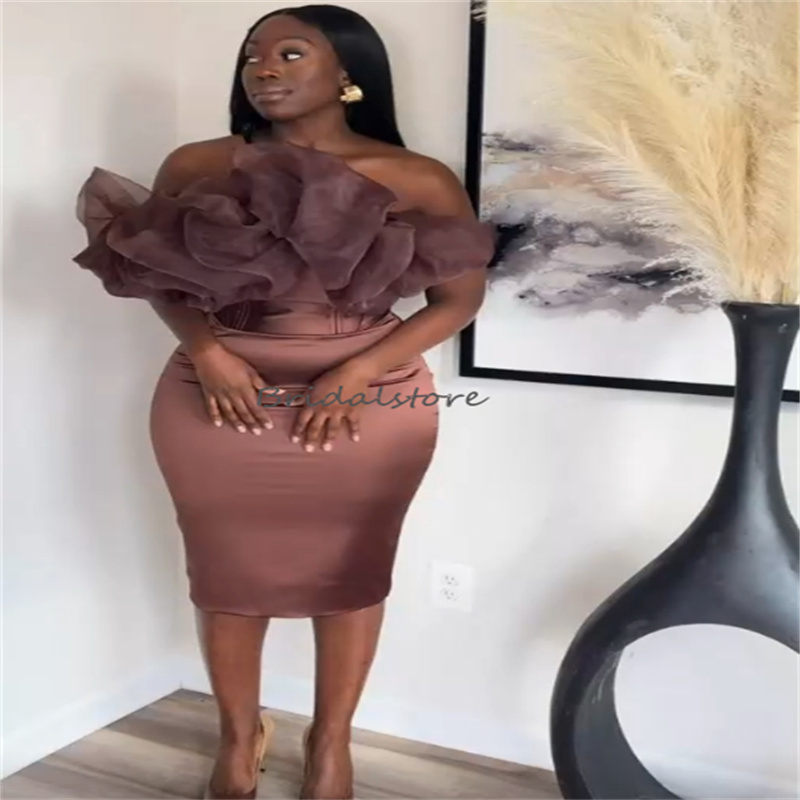 Sexy Brown Tan Evening Dress Chic Knee Length Black Girls Short Prom Dresses Sheath Organza Ruffles Graduation Cocktail Party Robe Mariee Elegant Vest