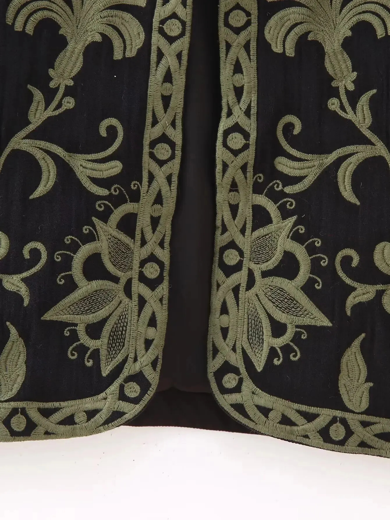 Women Vintage O Neck Flower Embroidery Short Vest Jacket Ladies Sleeveless Casual Cardigan WaistCoat Crop Tops CT5359 240123