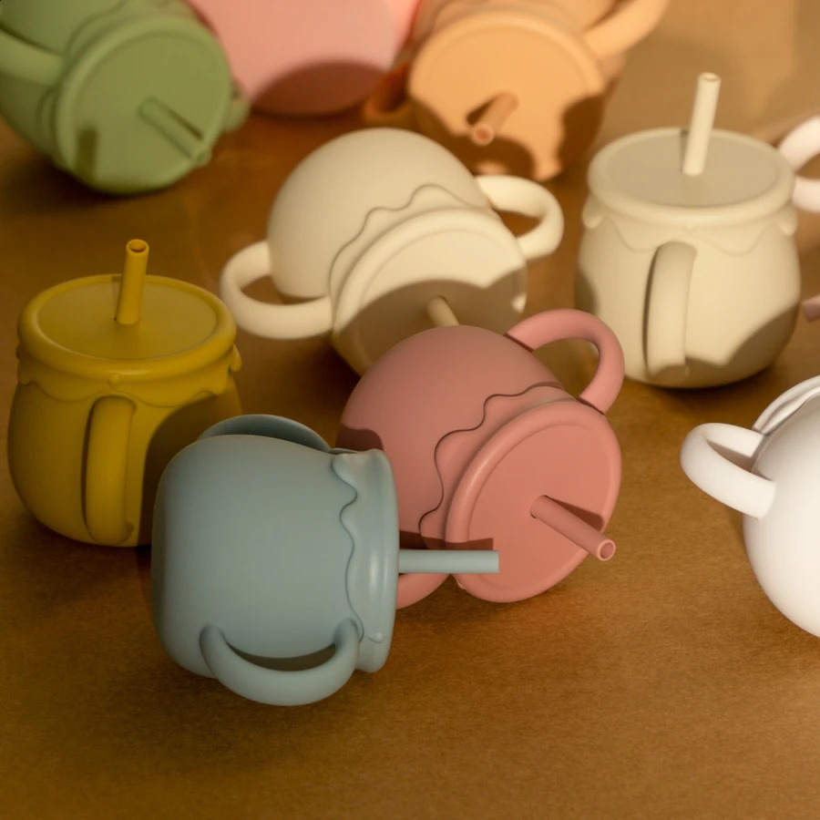 Kawaii Childrens Silicone Learning Drinking Cup Baby Snack Cup Two-in-One Honey Jar Food Storage born Accessories 240130
