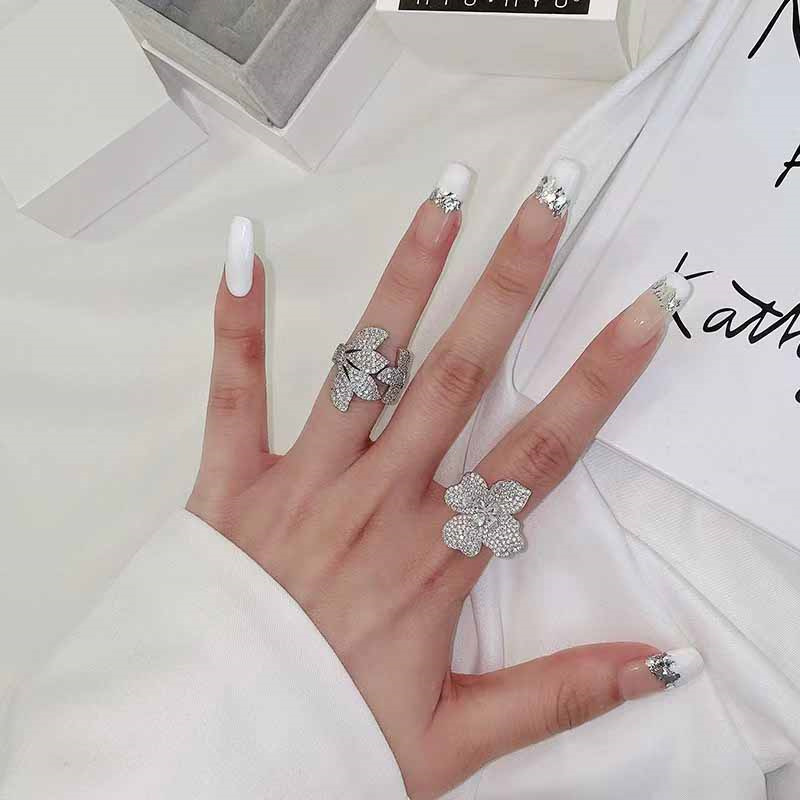 Sterg Sier Wedding Ring with White Sapphire CZ Dia Gemstones: Perfect Gift for Women