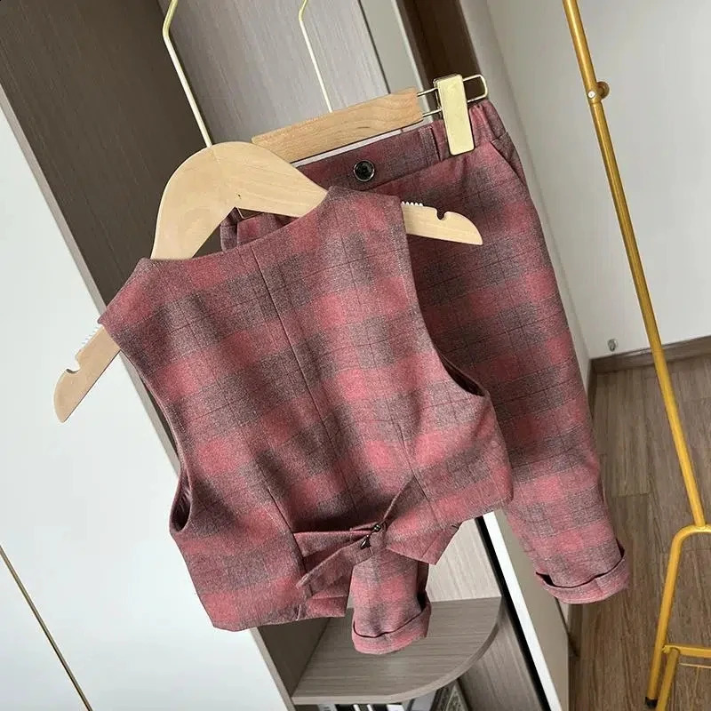 Children's Wedding Host Performance Party Dress Suit Set Autumn Winter Boys Plaid Blazer Vest Pants Clothes Kids Formal Costume 240119