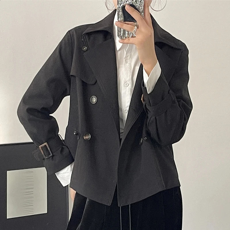 Spring Autumn Simple Short Trench Coat for Women High-end Korean Style Double Breasted Lace-up Windbreaker Jackets 240202