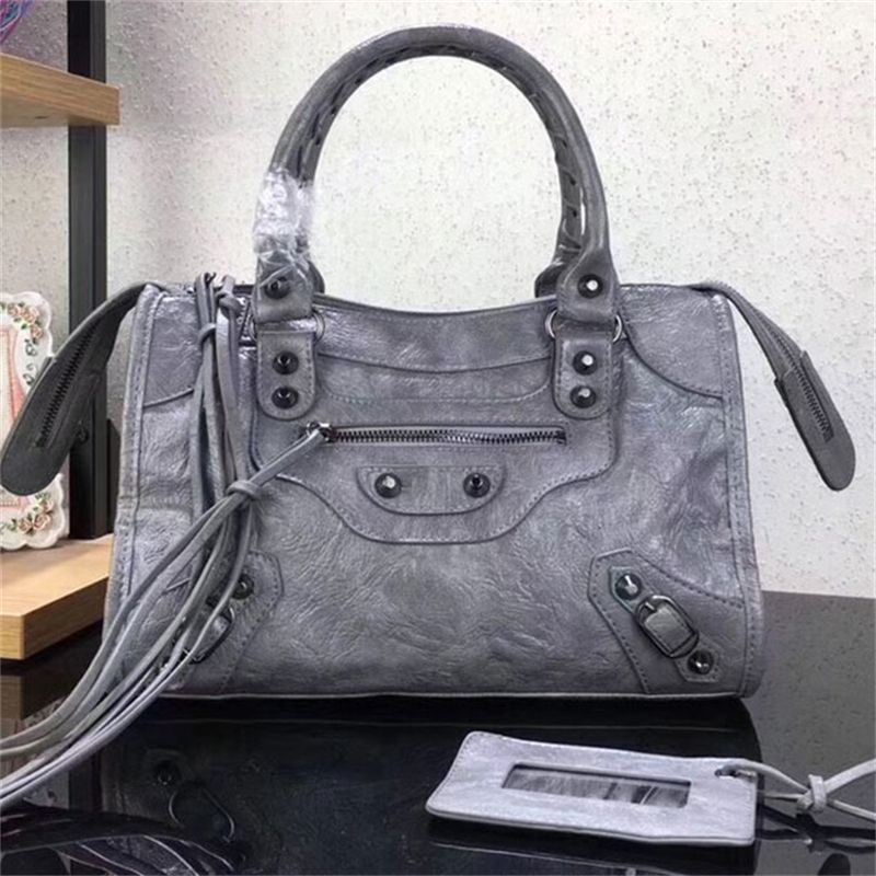 2025 Motorcycle women s handbag designer bag trendy and fashionable women s shoulder bag fashionable and luxurious women s crossbody bag