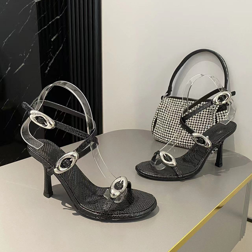 Snake grain leather ankle strap sandals hardware buckle leather outsole slippers pumps Womens Party Evening Shoes Luxury Designer high heels 34-43 wit