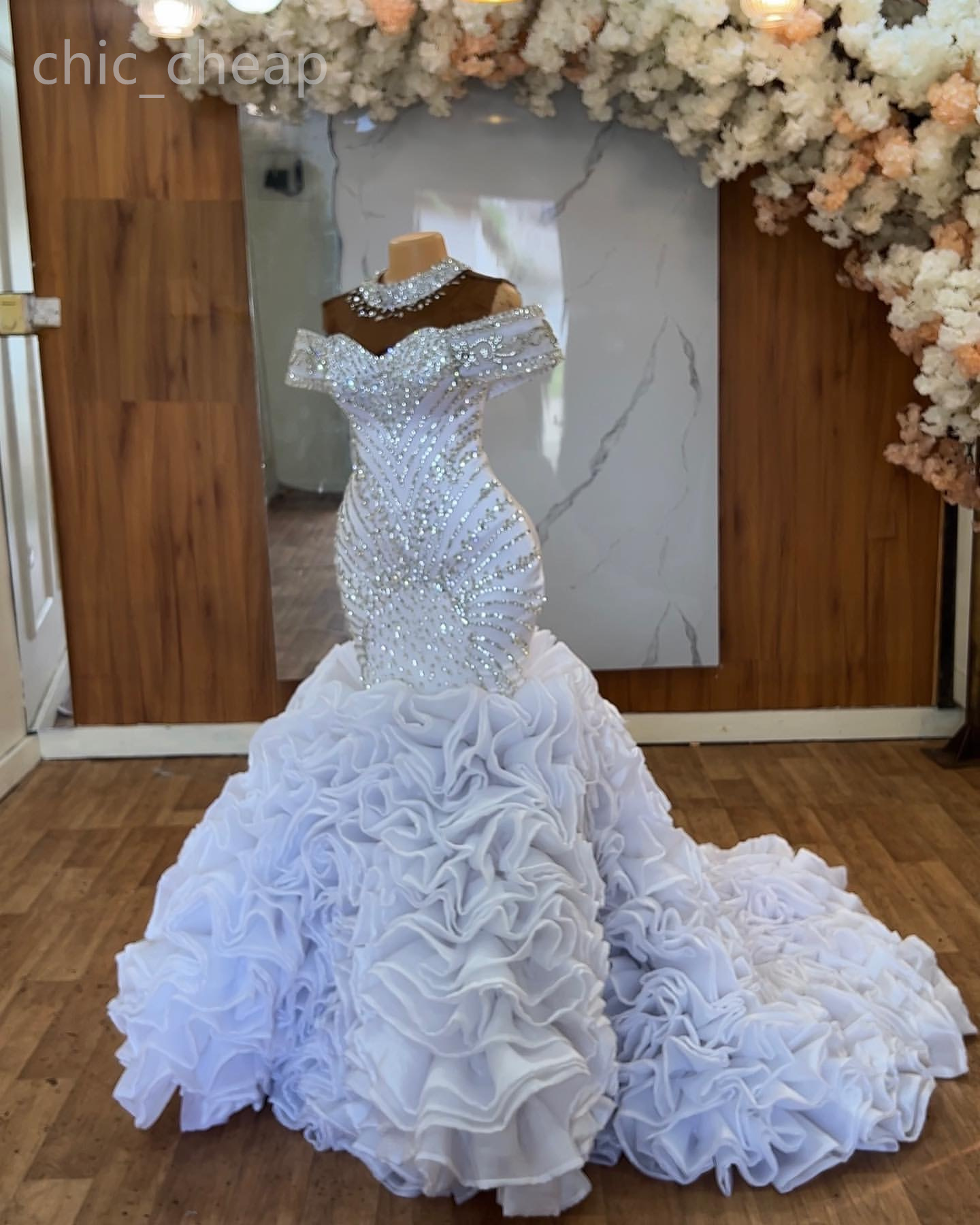 2024 Arabic Aso Ebi Plus Size White Mermaid Luxurious Wedding Dress Beaded Crystals Sheer Neck Bridal Gowns Dress ZJ202