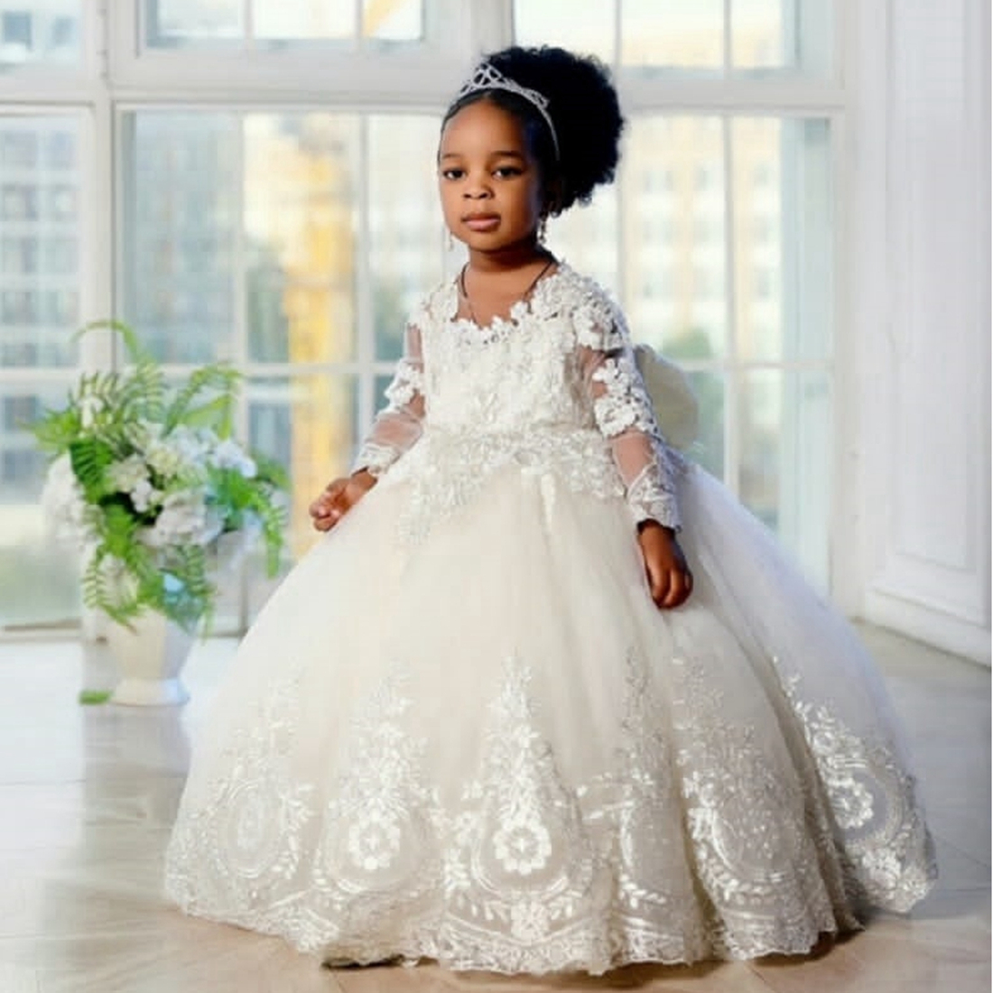 African White Ivory Flower Girl Dresses for Bride Jewel Long Sleeves Appliqued Beaded Lace Tiered Tulle Flowergirl Dresses Little Kids Birthday Party 