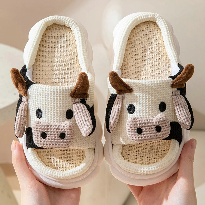 Cute Cartoon Slippers Kids Soft Cotton Linen Children Slippers Thick Bottom Home Shoes Funny Frog Cow Slides Outdoor Beach Shoes 240118