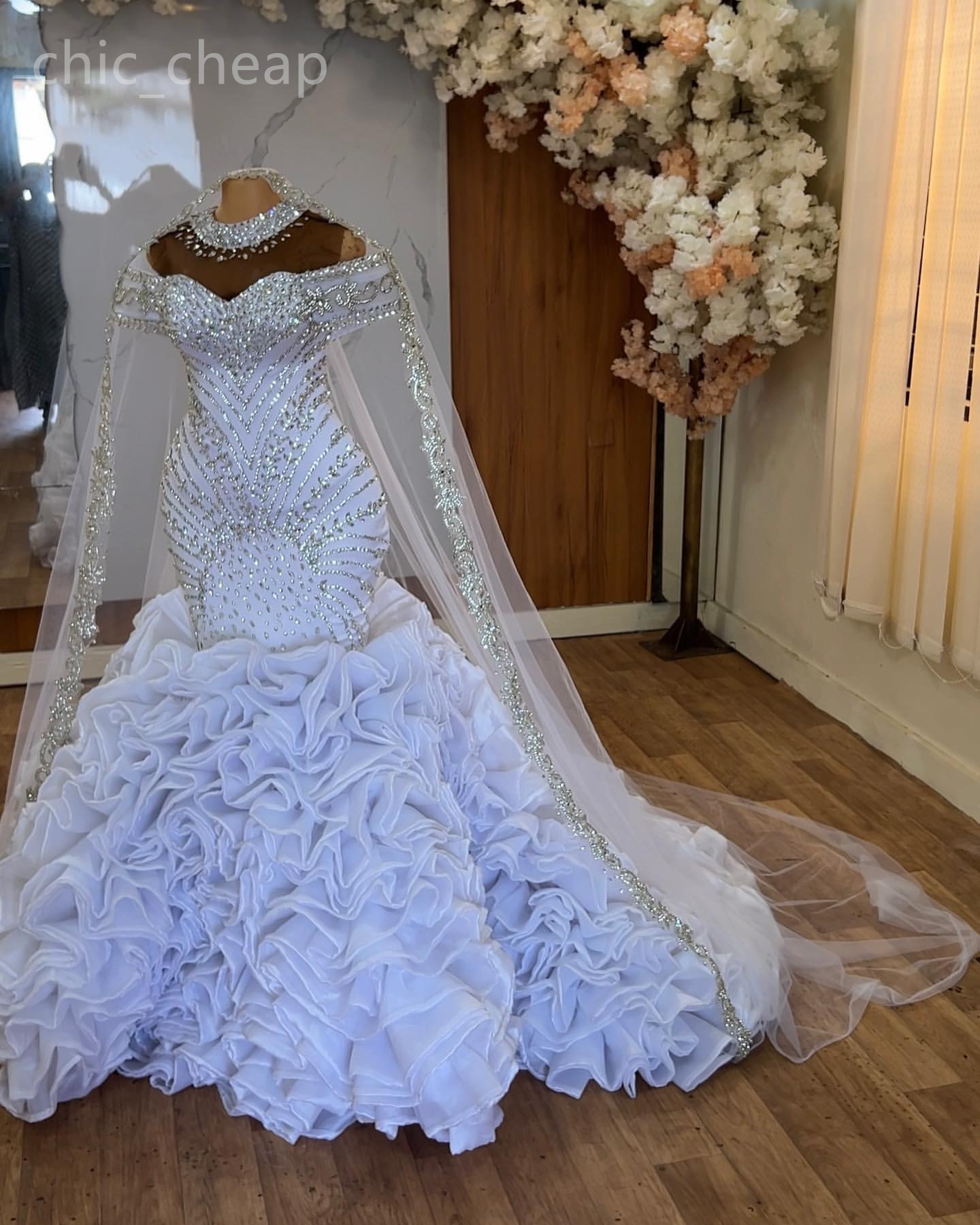 2024 Arabic Aso Ebi Plus Size White Mermaid Luxurious Wedding Dress Beaded Crystals Sheer Neck Bridal Gowns Dress ZJ202