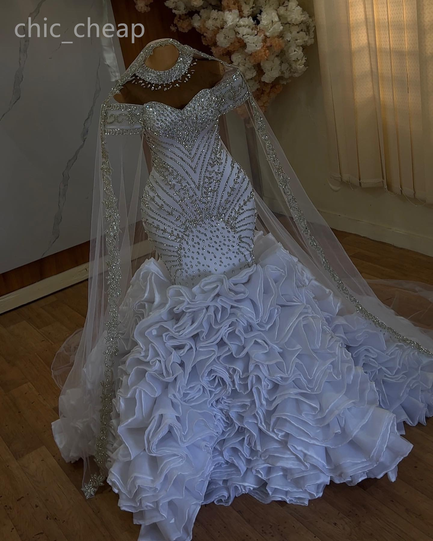 2024 Arabic Aso Ebi Plus Size White Mermaid Luxurious Wedding Dress Beaded Crystals Sheer Neck Bridal Gowns Dress ZJ202