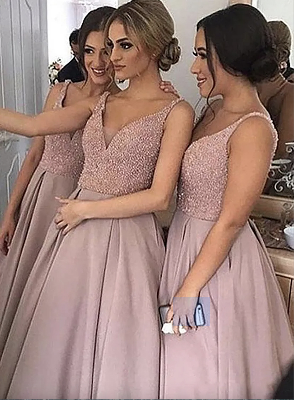 2024 Blush Cheap Country Bridesmaid Dresses Best V Neck Top Beaded Satin Bohemian Evening Dresses Hi Low Backless Prom Gowns Maid Of Honor Dress