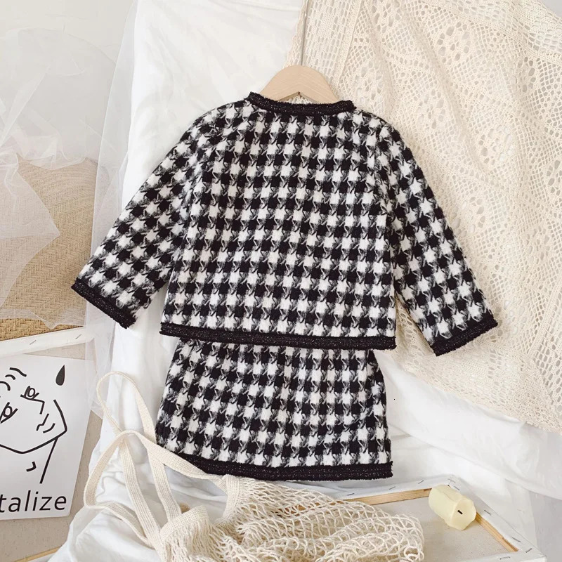 Autumn Arrival Girls Fashion 2 Pieces Suit Coatskirt Kids Sets Girls Clothes 240131