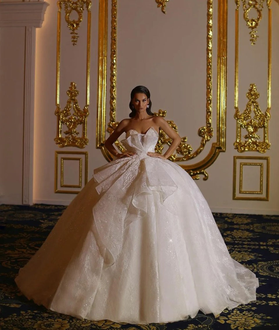 White Wedding Dresses Ivory Bridal Gowns Formal A Line Applique Sequins Custom Zipper Lace Up Plus Size New Button Strapless Sleeveless Sequined Pleat