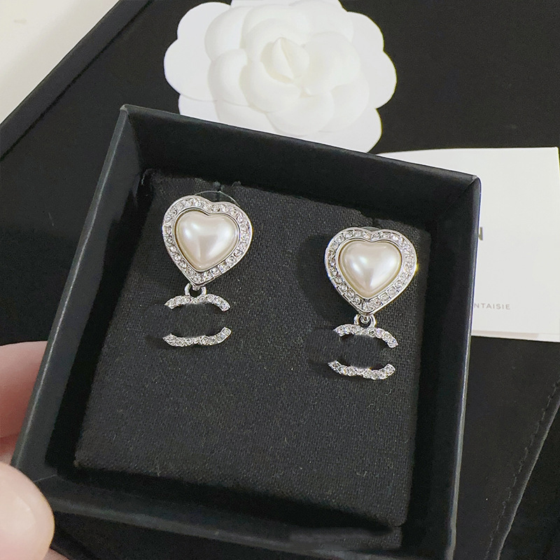 Earrings Designer For Women S925 Rhinestone Stud Heart C Fashion Design Party Weddings Jewelry Girls Female