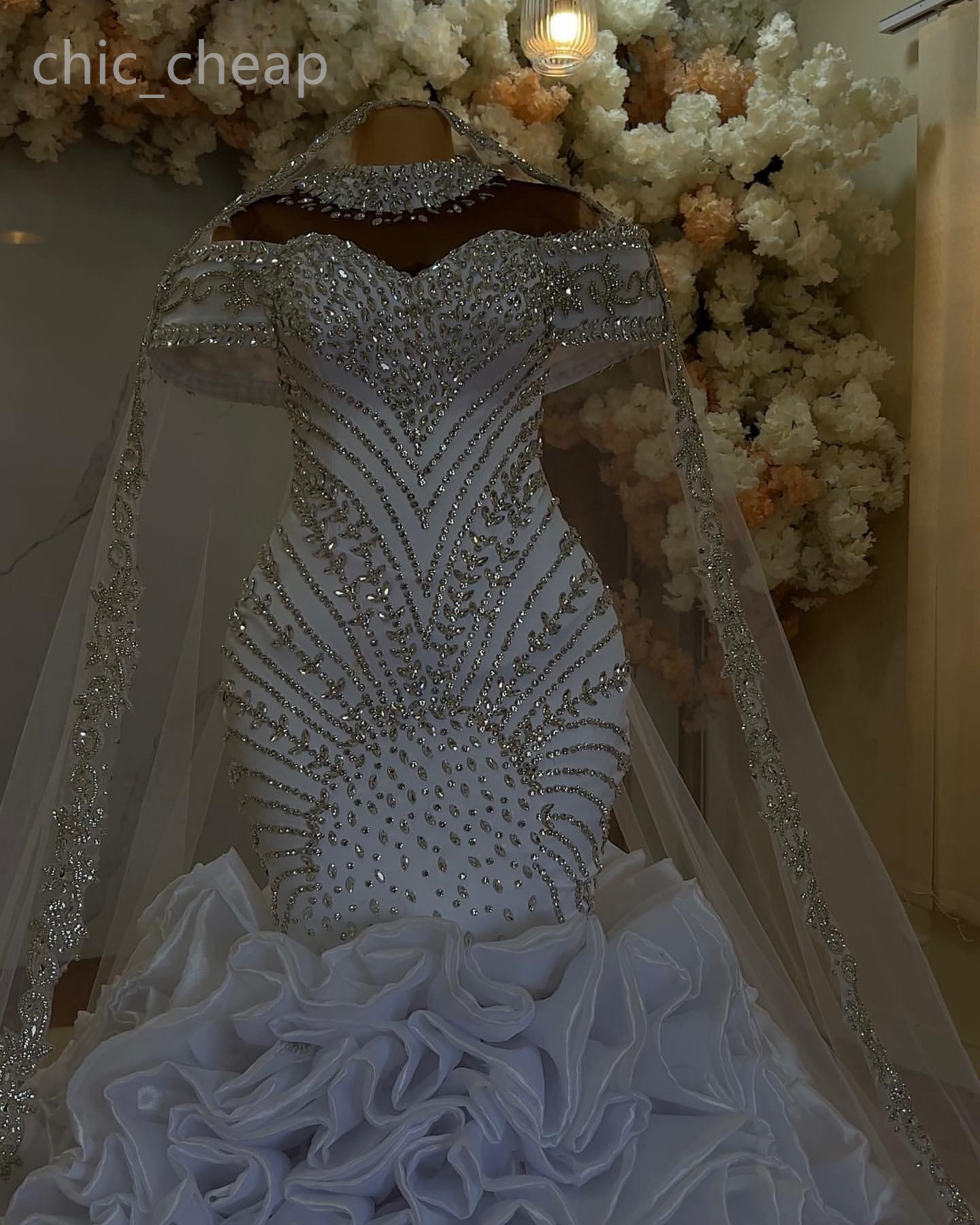 2024 Arabic Aso Ebi Plus Size White Mermaid Luxurious Wedding Dress Beaded Crystals Sheer Neck Bridal Gowns Dress ZJ202