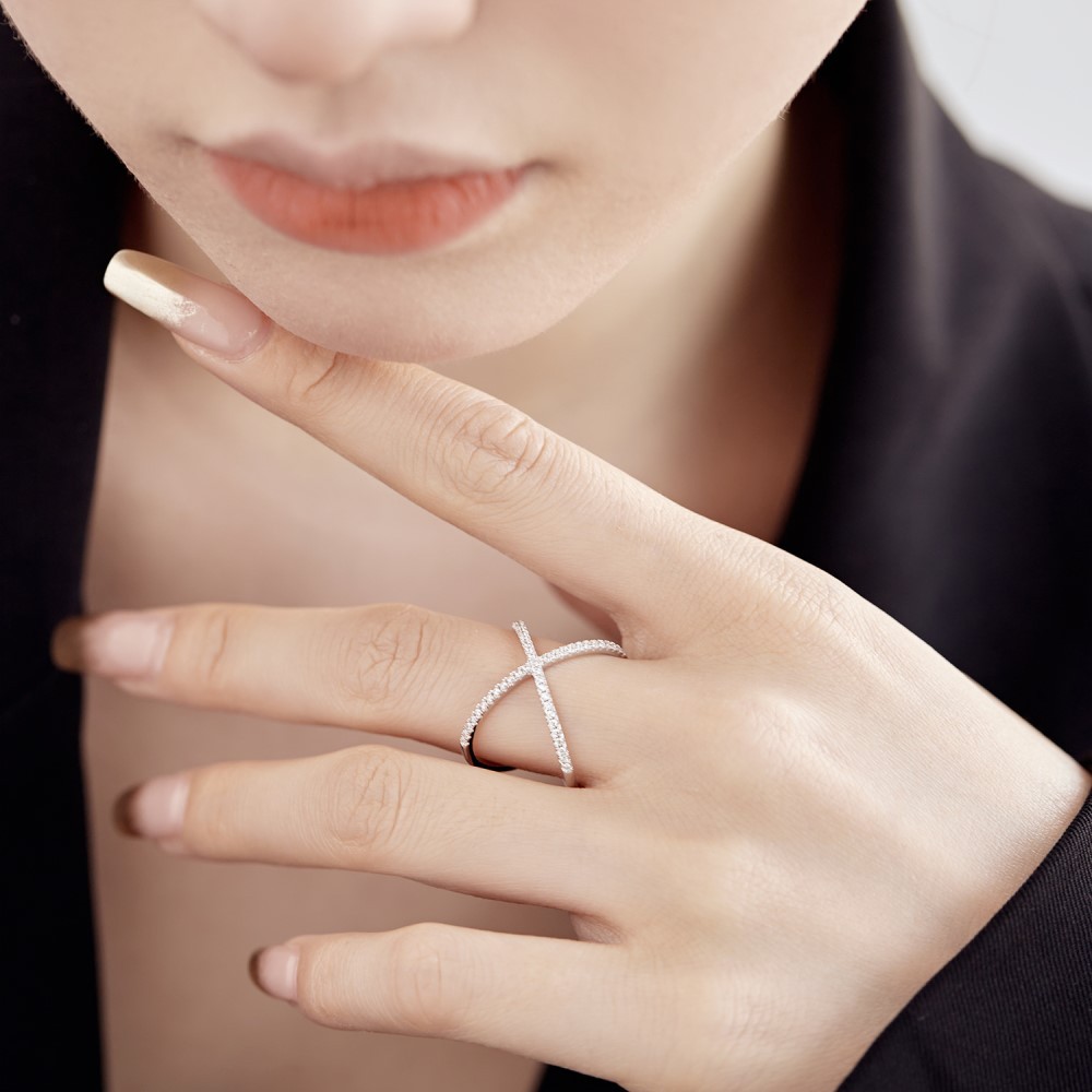 Sterg Cross Band Ring: Sier Pave White Sapphire CZ Dia Gemstones Wedding Rings