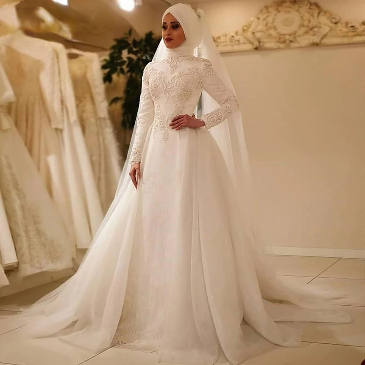 Classic A e Women Wedding High Collar Long Sleeves Muslim Bridal Gowns Lace Appliques Sweep Train Dress Custom Made vestidos de novia