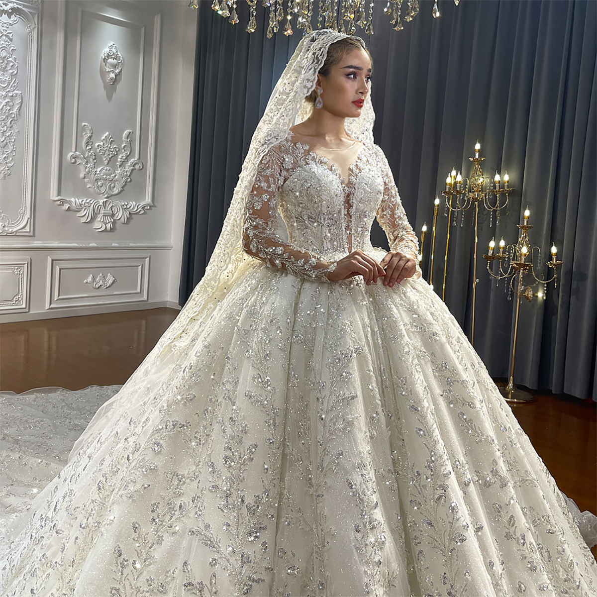 Ball Gown Wedding Dresses Sheer Neck Long Sleeves Bridal Sequins Appliques Court Train Princess Marriage Gowns Custom Made