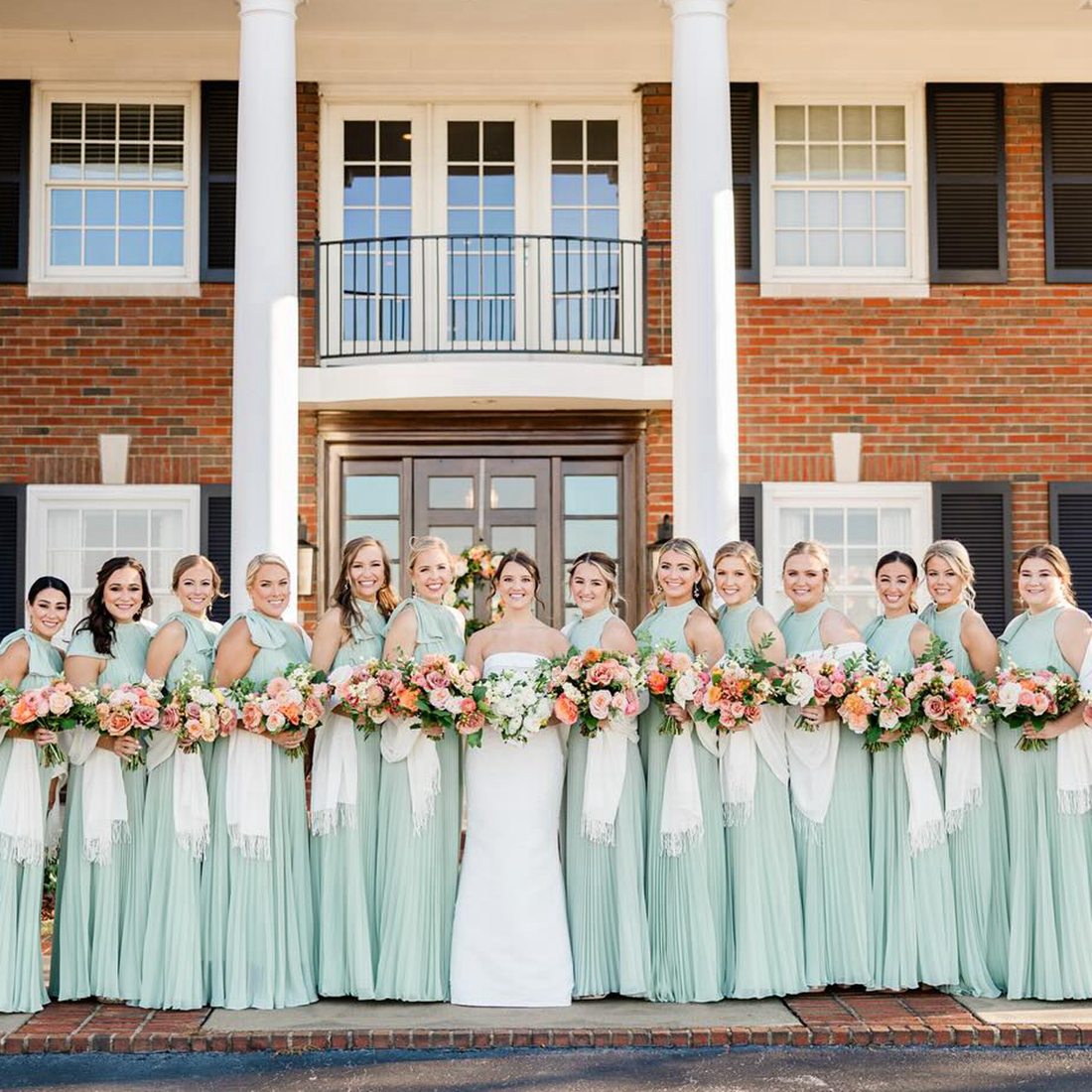 Light Green Junior Dresses Halter Chiffon Long Bridesmaid Dress Bow Pleated Sash Decorated Gowns For Arabic Black Women Wedding Guest Outfit NR043